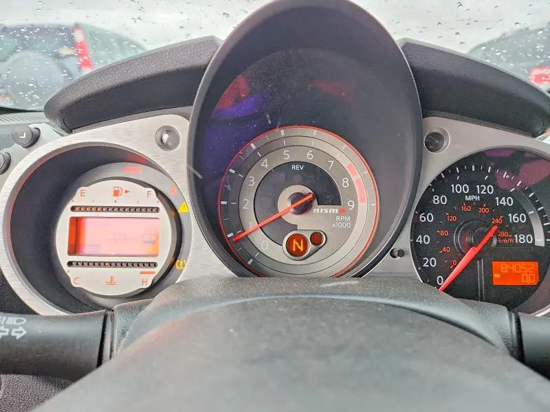 2011 NISSAN 370Z BASE  