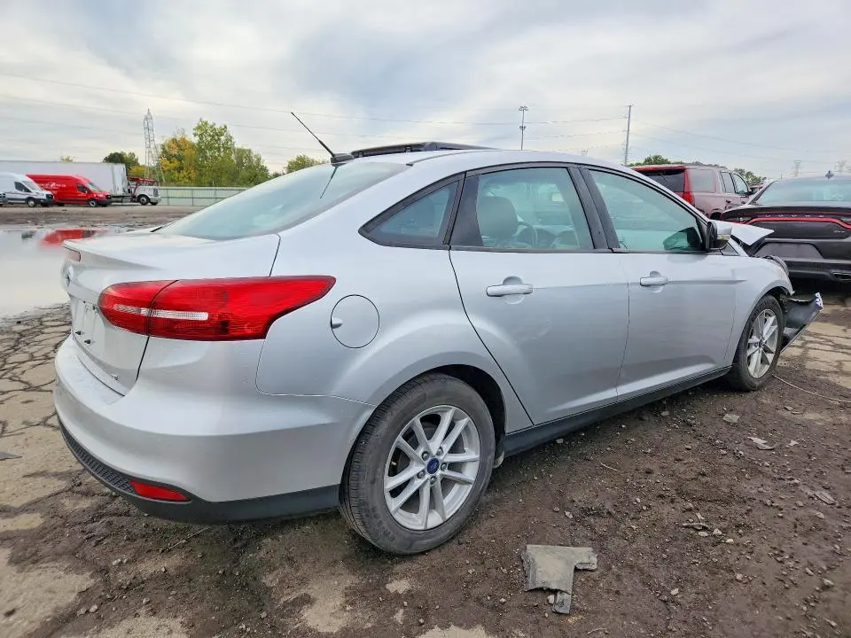 2018 FORD FOCUS SE  