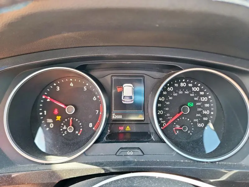 2018 VOLKSWAGEN TIGUAN SE  