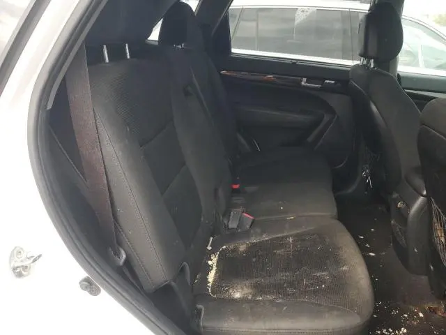 2015 KIA SORENTO LX  