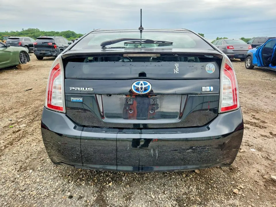 2013 TOYOTA PRIUS PERSONA SERIES SE  