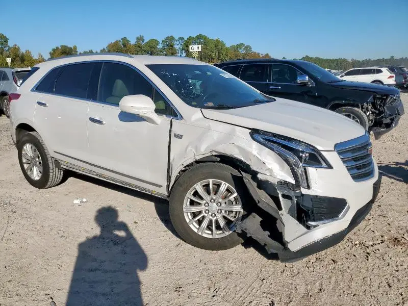 2019 CADILLAC XT5   