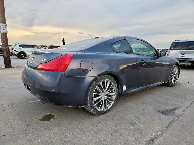2011 INFINITI G37 BASE  