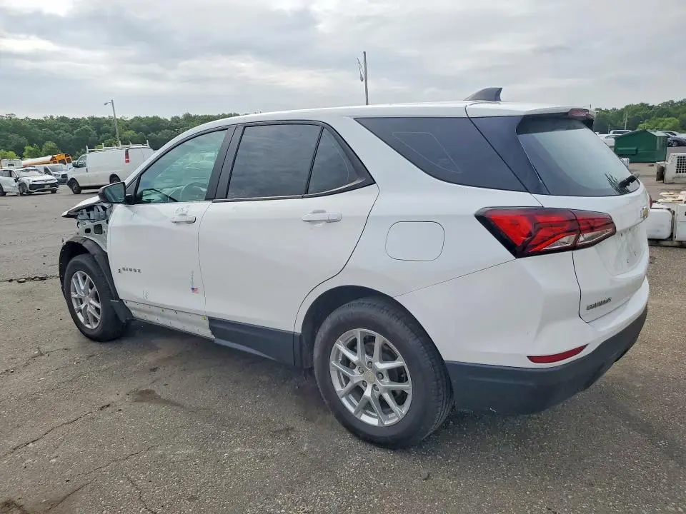 2022 CHEVROLET EQUINOX LS  