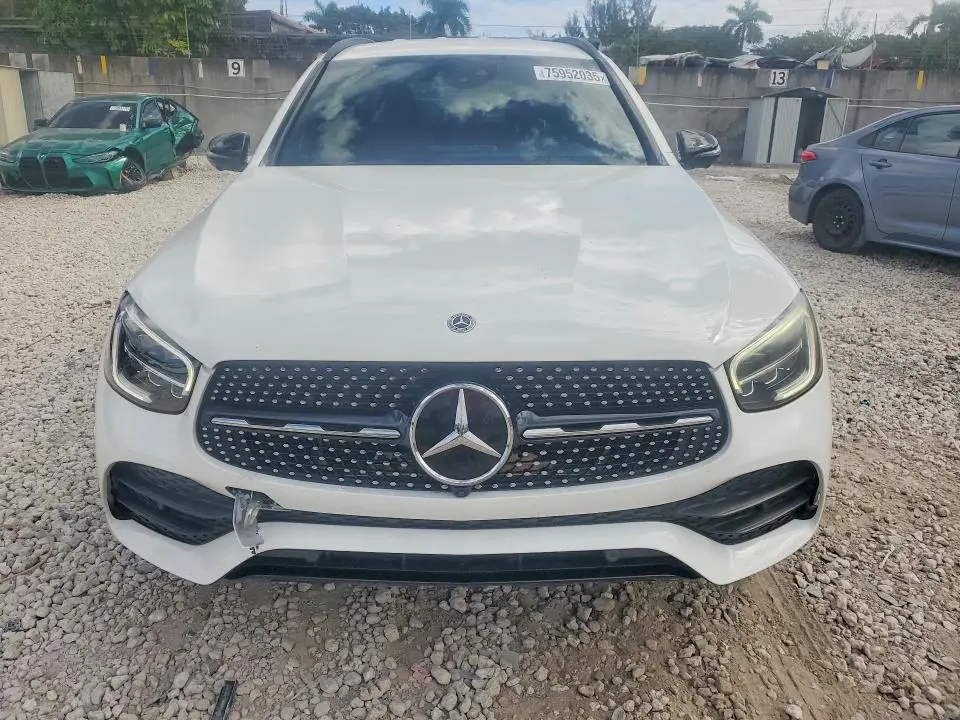 2022 MERCEDES-BENZ GLC 300  