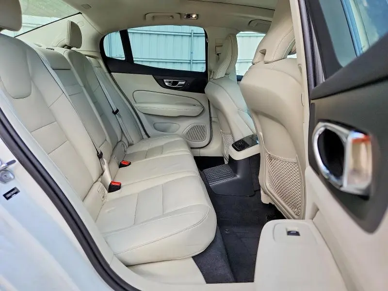 2021 VOLVO S60 T8 RECHARGE R-DESIGN  