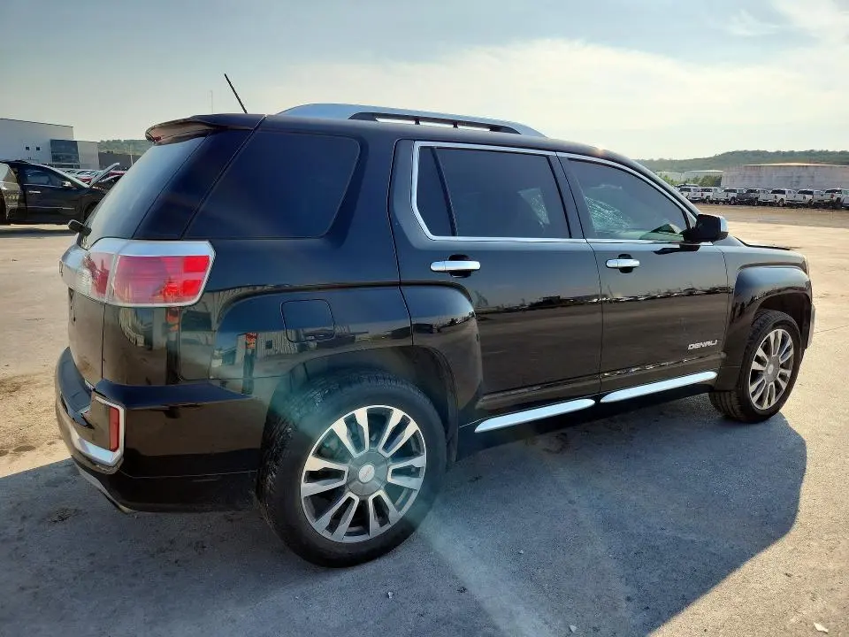 2017 GMC TERRAIN DENALI  