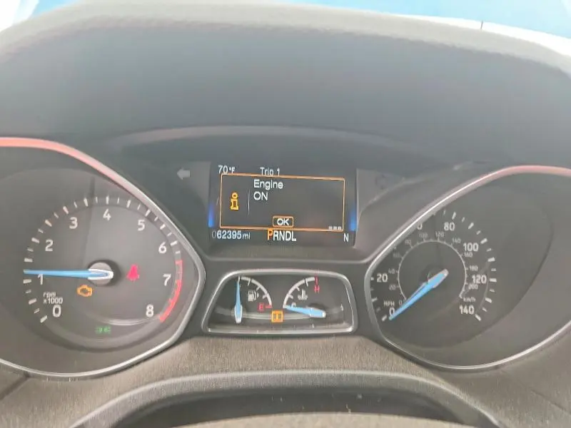 2015 FORD FOCUS SE  