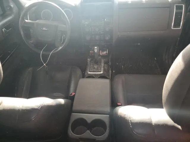2010 FORD ESCAPE LIMITED  