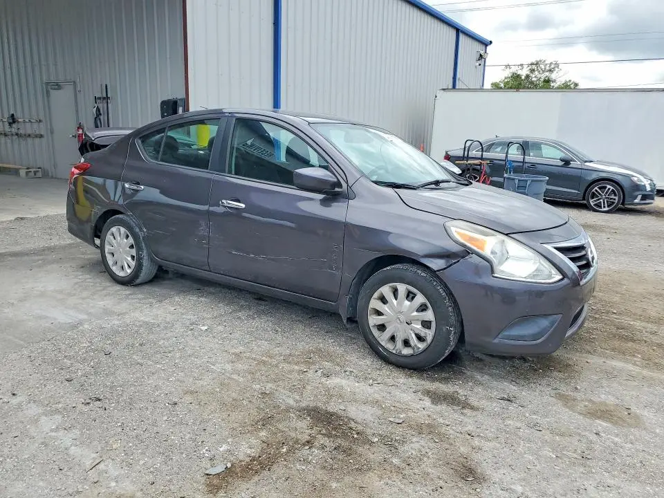 2015 NISSAN VERSA 1.6 SV  
