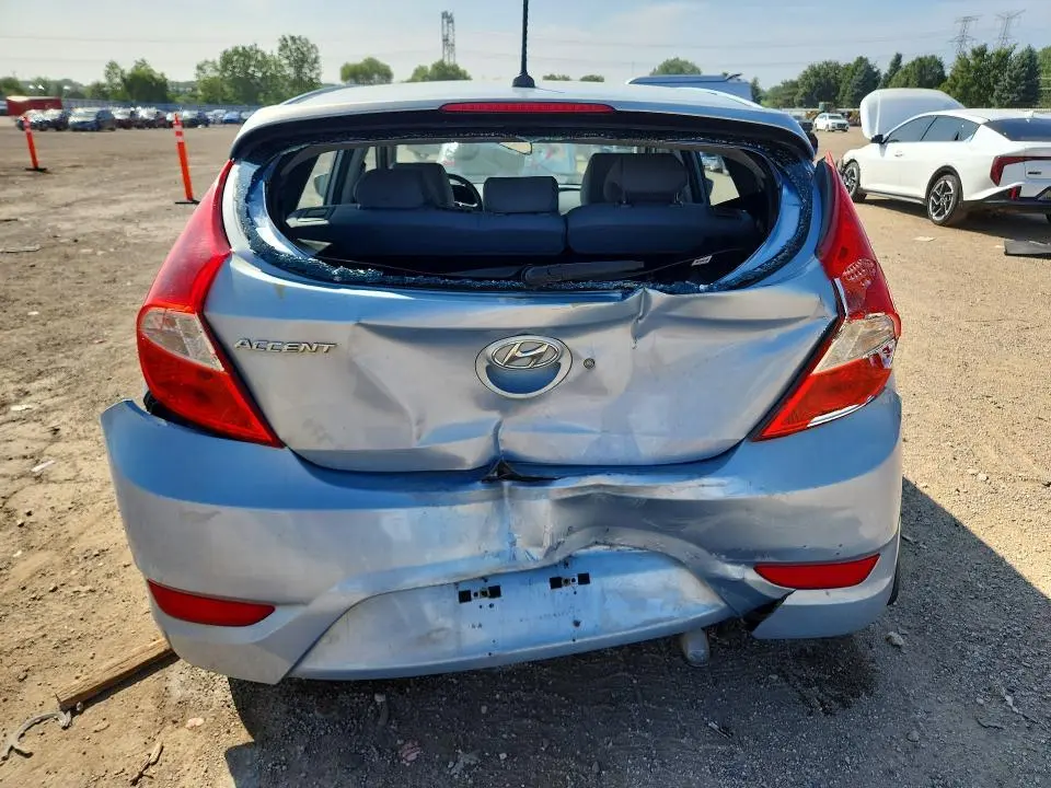 2013 HYUNDAI ACCENT SE  