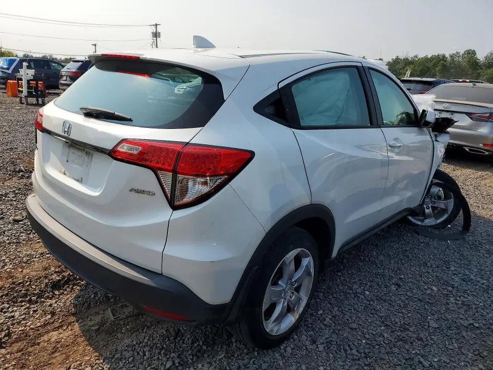 2022 HONDA HR-V LX  