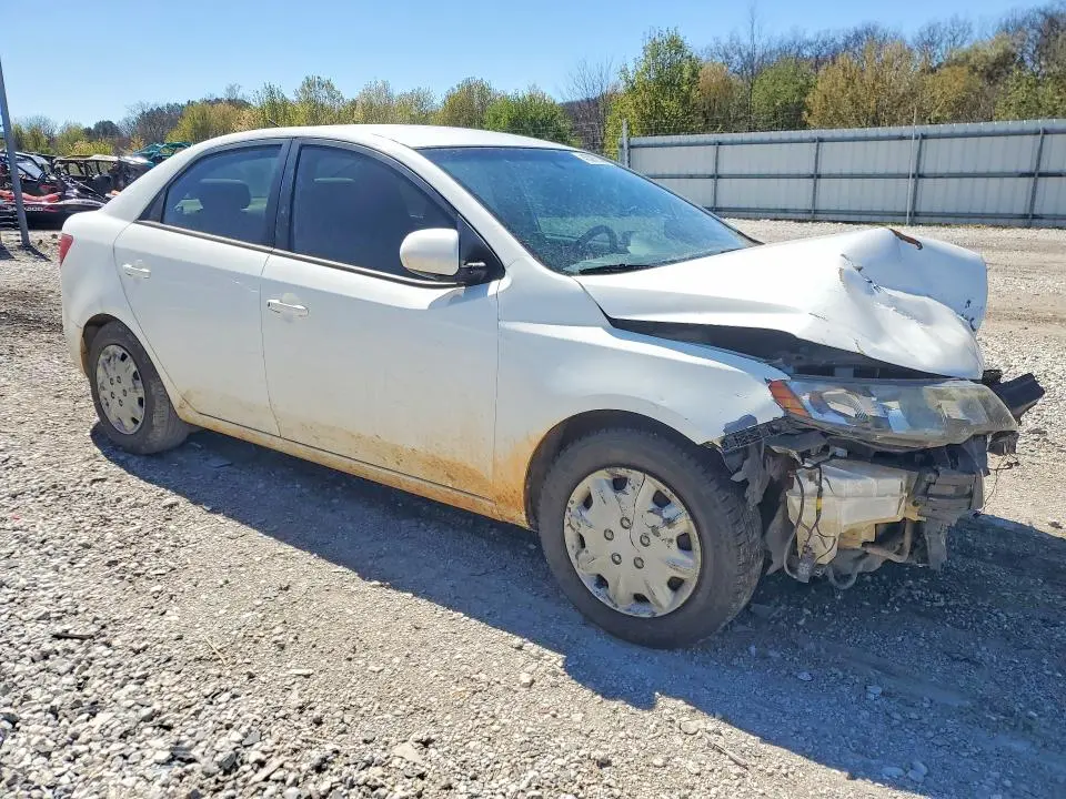 2013 KIA FORTE LX  