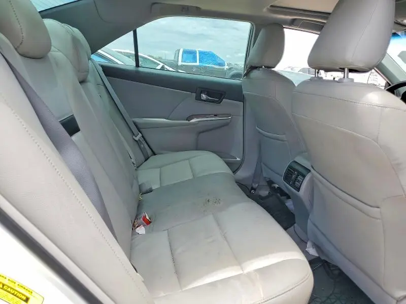 2012 TOYOTA CAMRY XLE  
