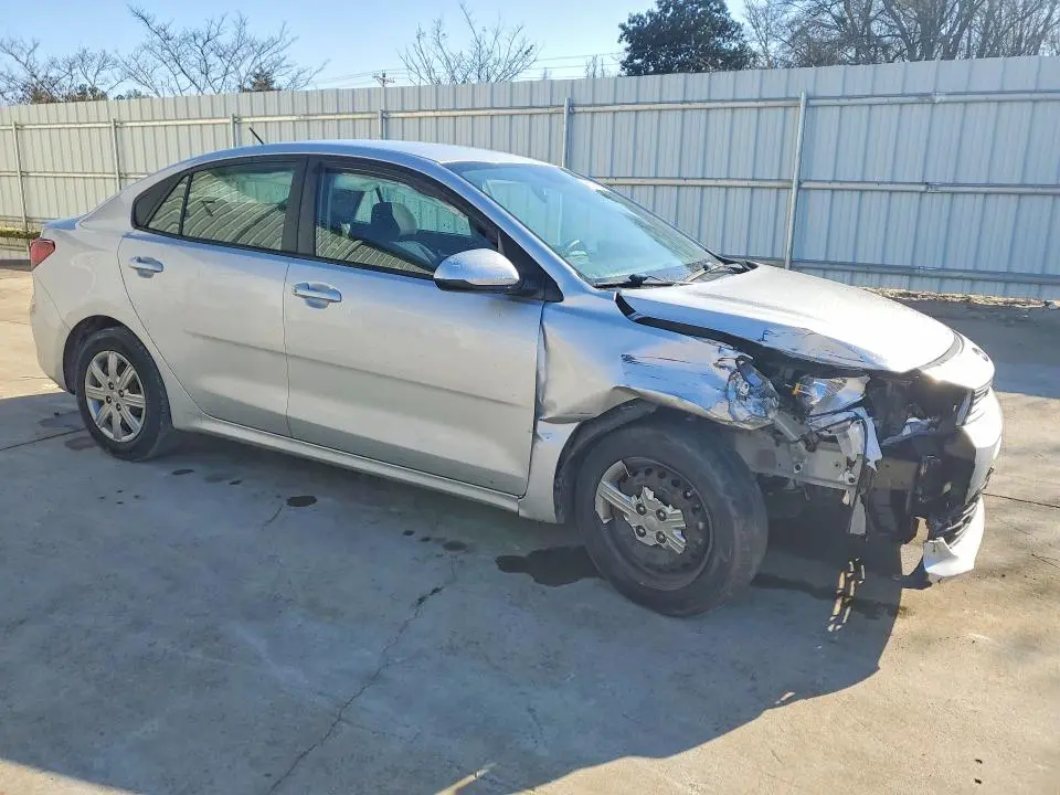 2021 KIA RIO LX  