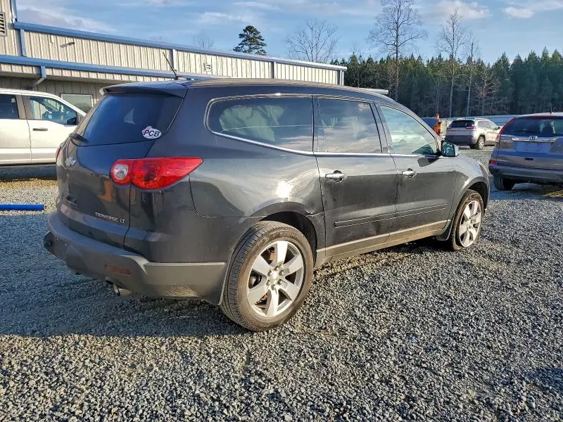 2011 CHEVROLET TRAVERSE LT  