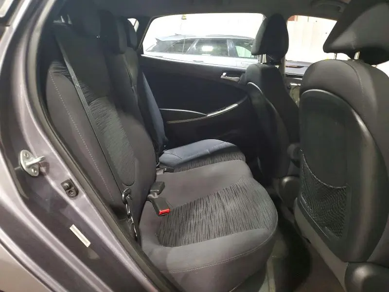 2015 HYUNDAI ACCENT GS  
