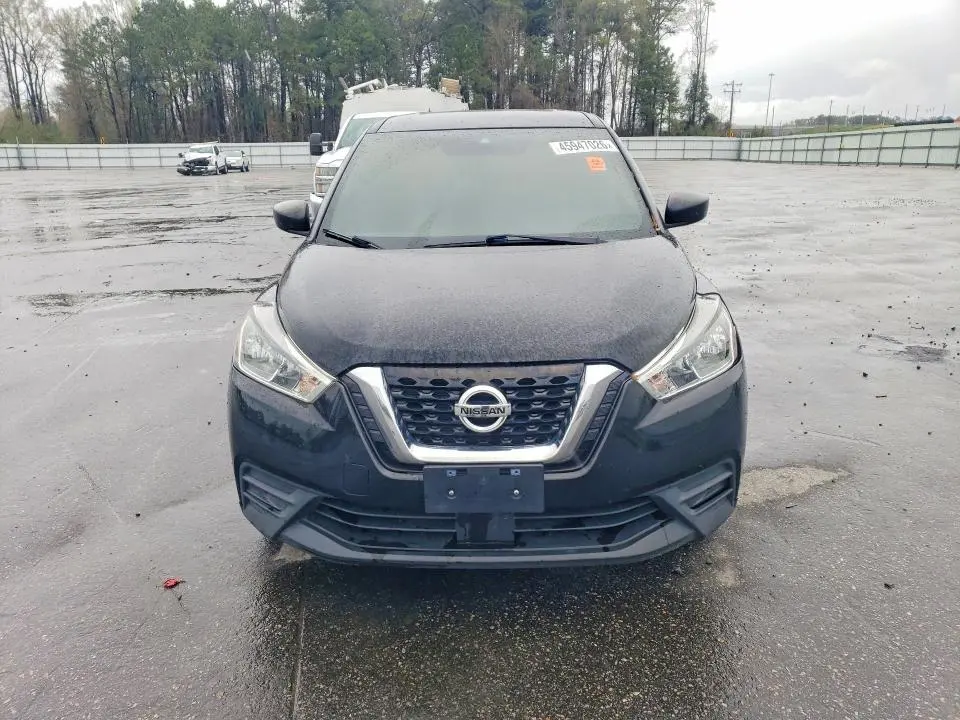 2020 NISSAN KICKS S  