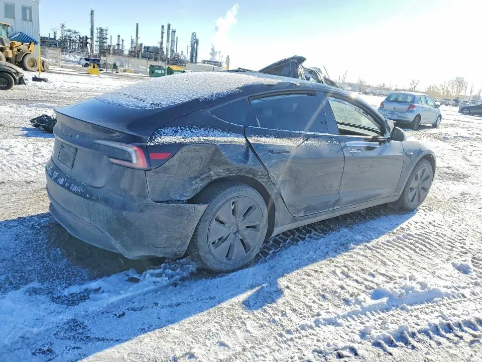 2024 TESLA MODEL 3   