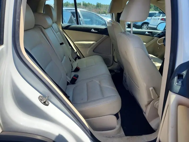 2016 VOLKSWAGEN TIGUAN S  