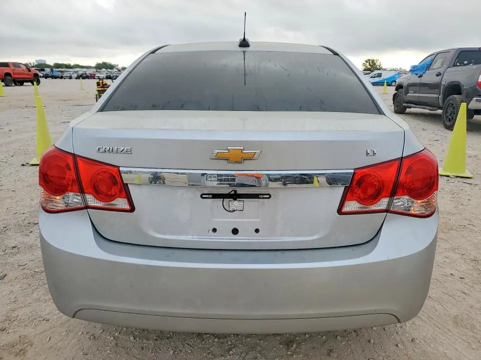 2015 CHEVROLET CRUZE LT  