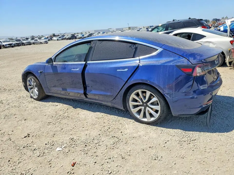 2018 TESLA MODEL 3   