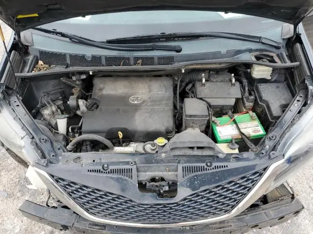 2015 TOYOTA SIENNA SPORT  