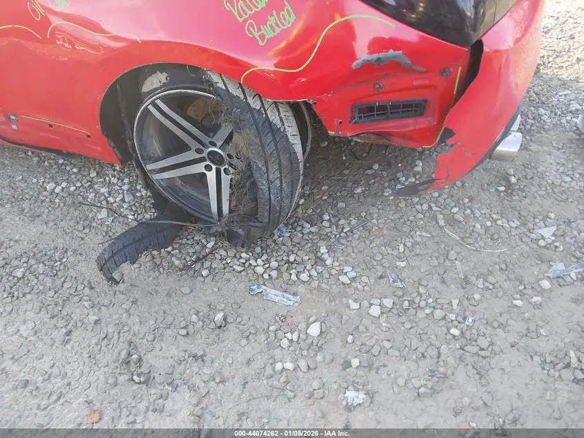 2011 HYUNDAI GENESIS 3.8 TRACK