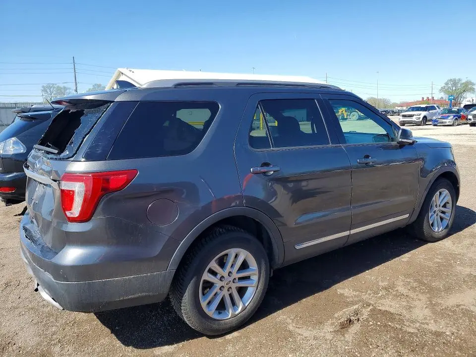 2016 FORD EXPLORER XLT  