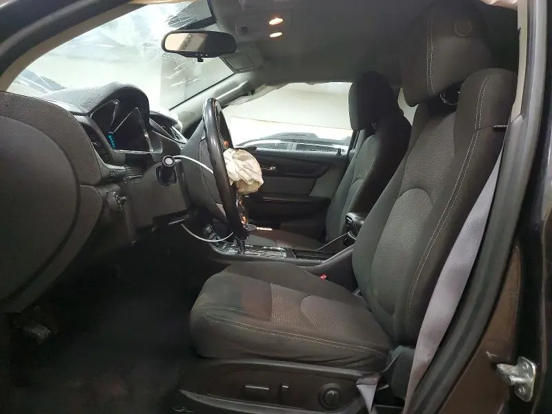 2015 CHEVROLET TRAVERSE LT  