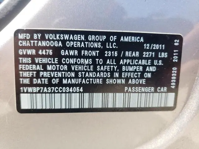 2012 VOLKSWAGEN PASSAT SE  