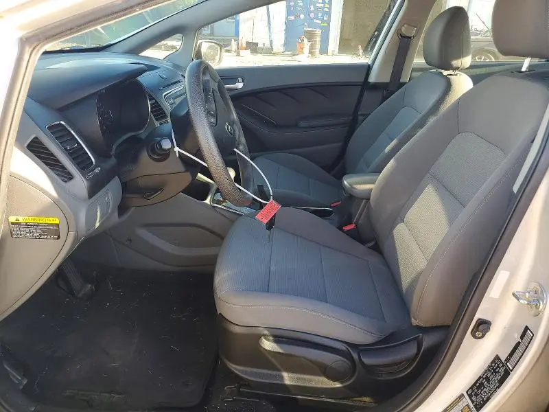 2018 KIA FORTE LX  