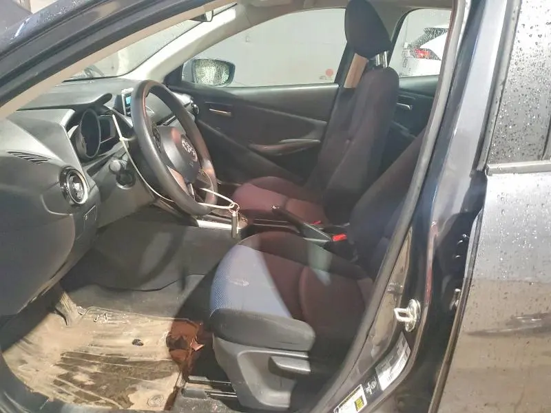 2016 TOYOTA YARIS   