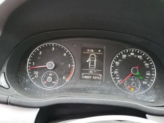 2013 VOLKSWAGEN PASSAT SE  