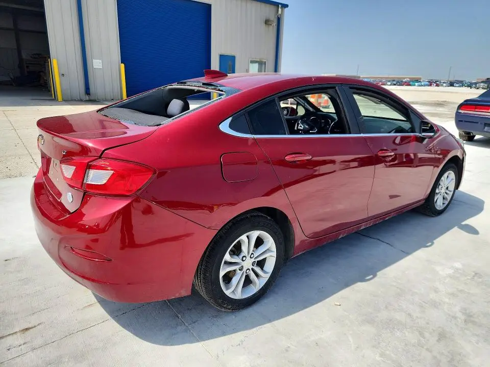 2019 CHEVROLET CRUZE LT  