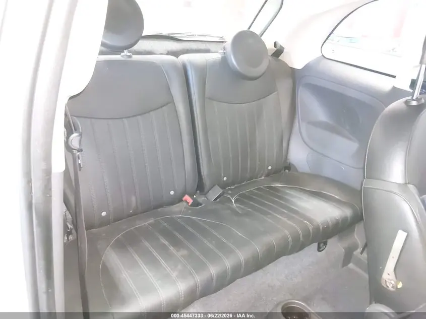 2015 FIAT 500 LOUNGE
