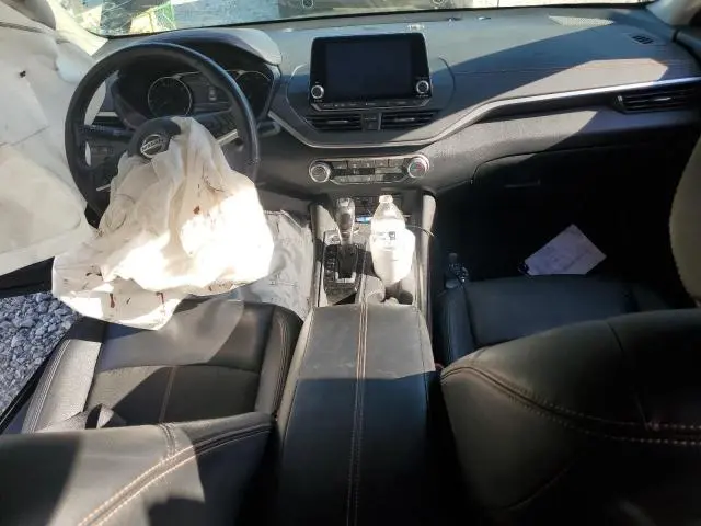 2022 NISSAN ALTIMA SR  