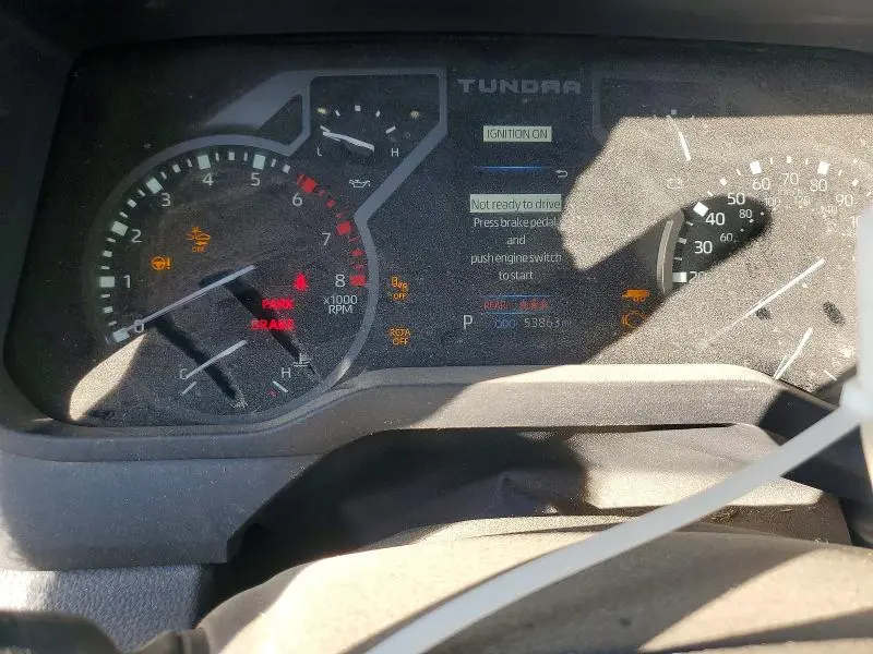 2024 TOYOTA TUNDRA SR5  
