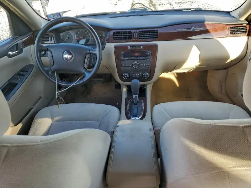 2010 CHEVROLET IMPALA LT  