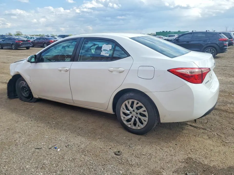 2018 TOYOTA COROLLA LE  