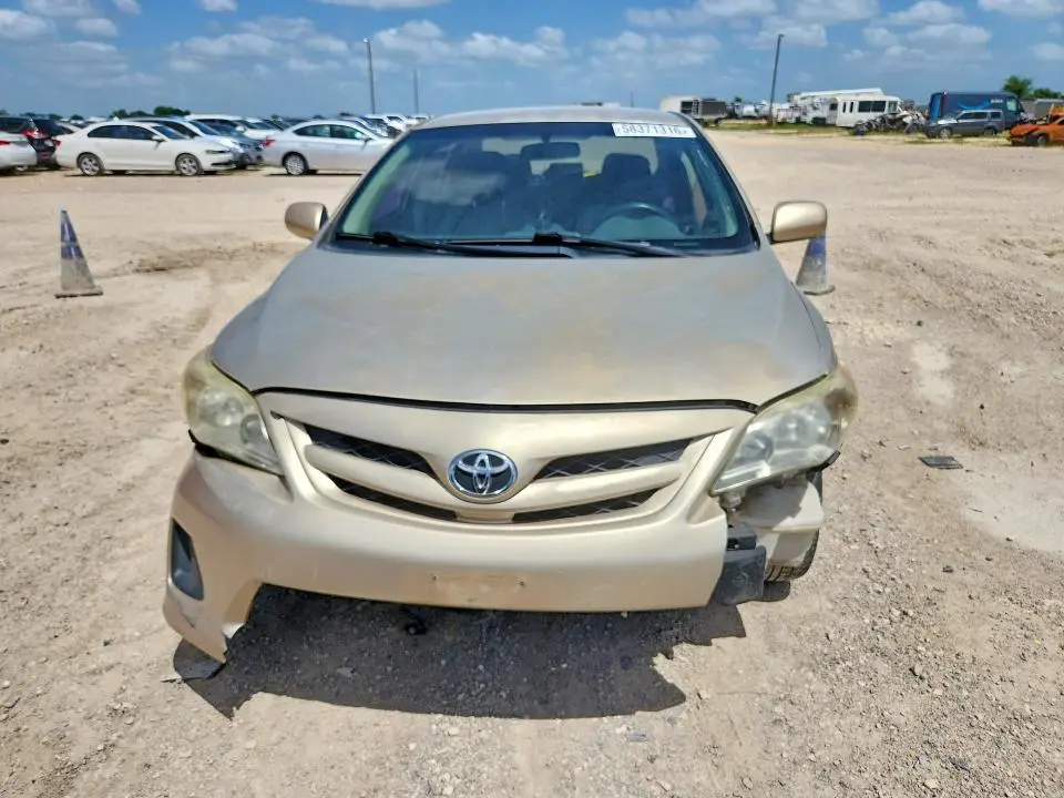 2012 TOYOTA COROLLA LE  