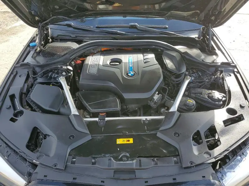 2019 BMW 530E   