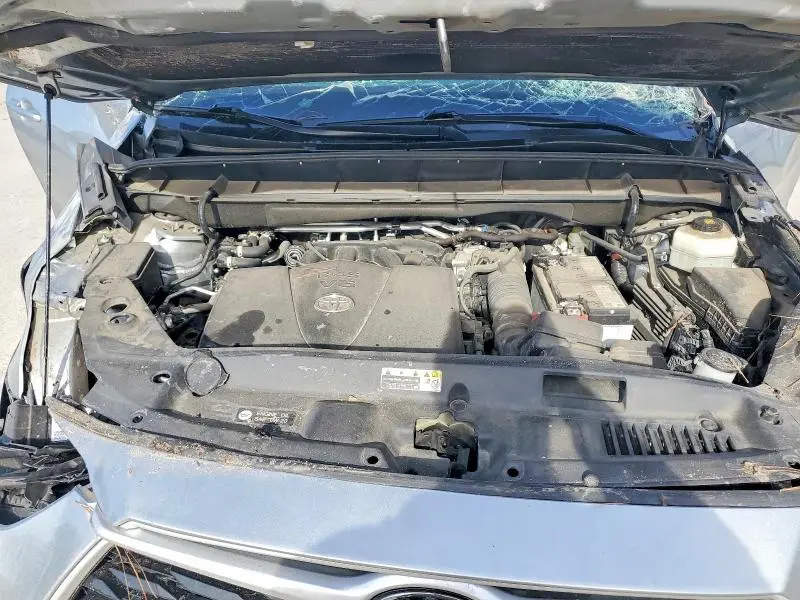 2021 TOYOTA HIGHLANDER L  