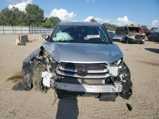 2018 TOYOTA HIGHLANDER SE  