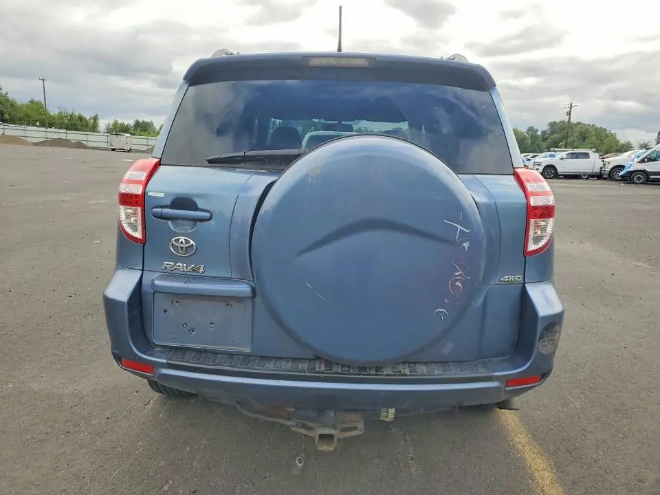 2011 TOYOTA RAV4 BASE  