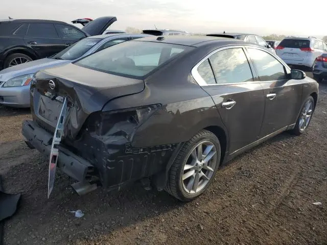 2010 NISSAN MAXIMA S  