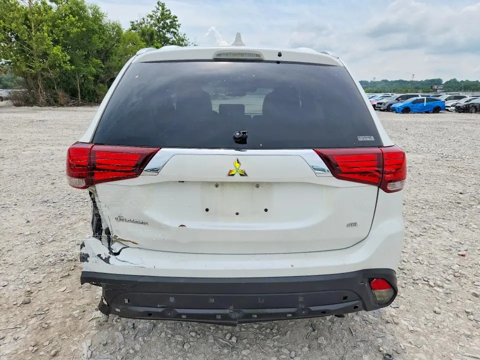 2020 MITSUBISHI OUTLANDER SE  