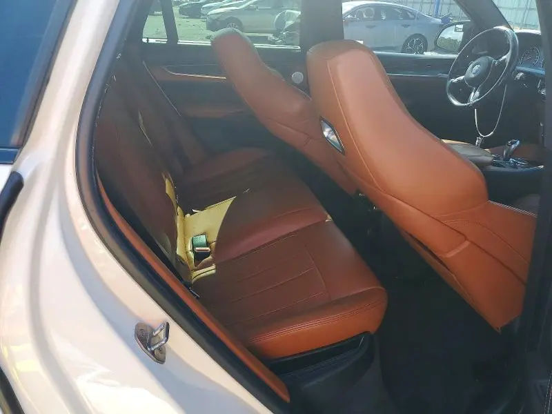 2015 BMW X6 M  