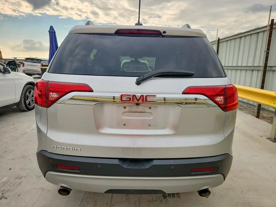 2017 GMC ACADIA SLE  