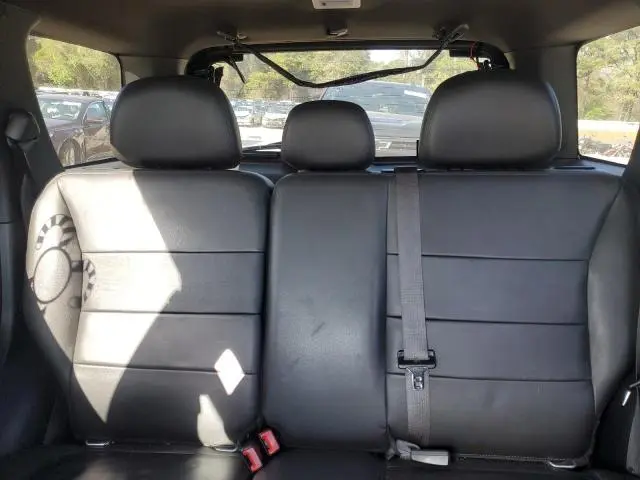 2011 FORD ESCAPE LIMITED  